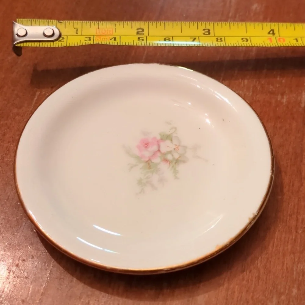 Vintage Gold-Rimmed Butter Pats, Set of 4 - Picture 3 of 7